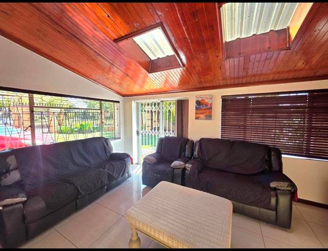 3 BEDROOM HOUSE FOR SALE IN VAN DYK PARK